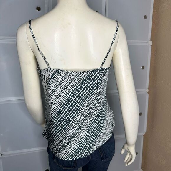 Banana Republic Silky Cowl Neck Camisole Size XSP - Picture 2 of 12